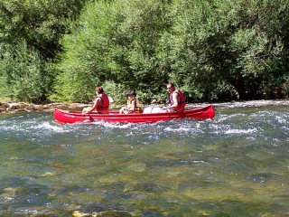  Canoa de tres plazas 